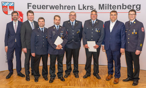 2023-03-24 Verleihung Feuerwehrehrenzeichen Kleinheubach, Stefan Zahn, Vernon Dietrich, Uwe Wessel